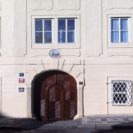 Apartment Dum U Cerneho Beranka Prag Exterior foto